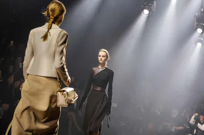 Look 14